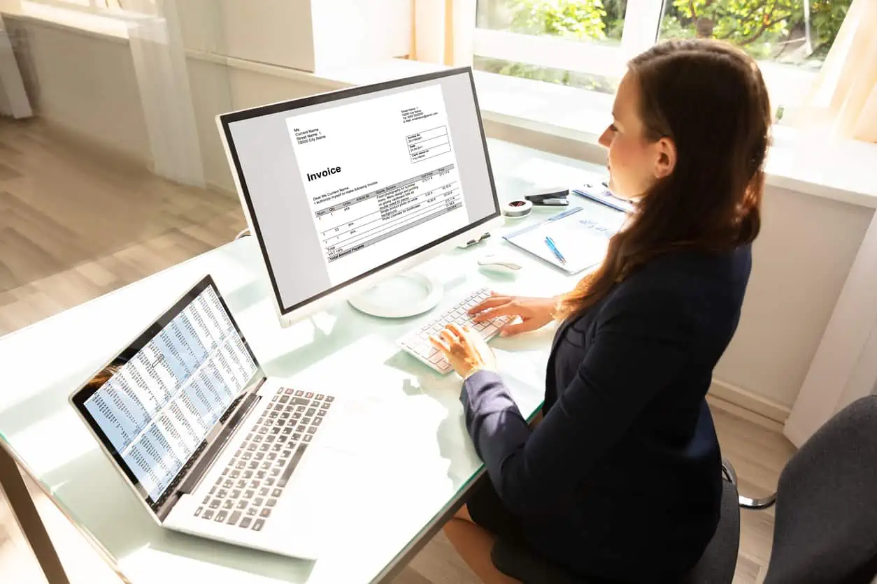 fieldtech zoho finance